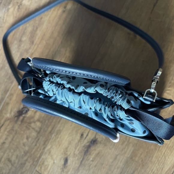 KATE SPADE-NWT Alice In Wonderland Navy Leather Handbag - Picture 12 of 16